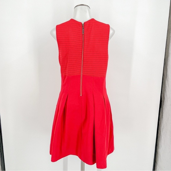 BCBG MAXAZRIA Tulip Dress Round Neck Sleeveless Fit'N Flare Jersey Red - Picture 2 of 4